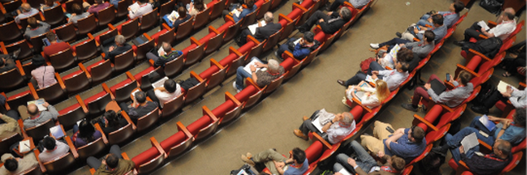 Sitzung Sitzung mit vielen Menschen