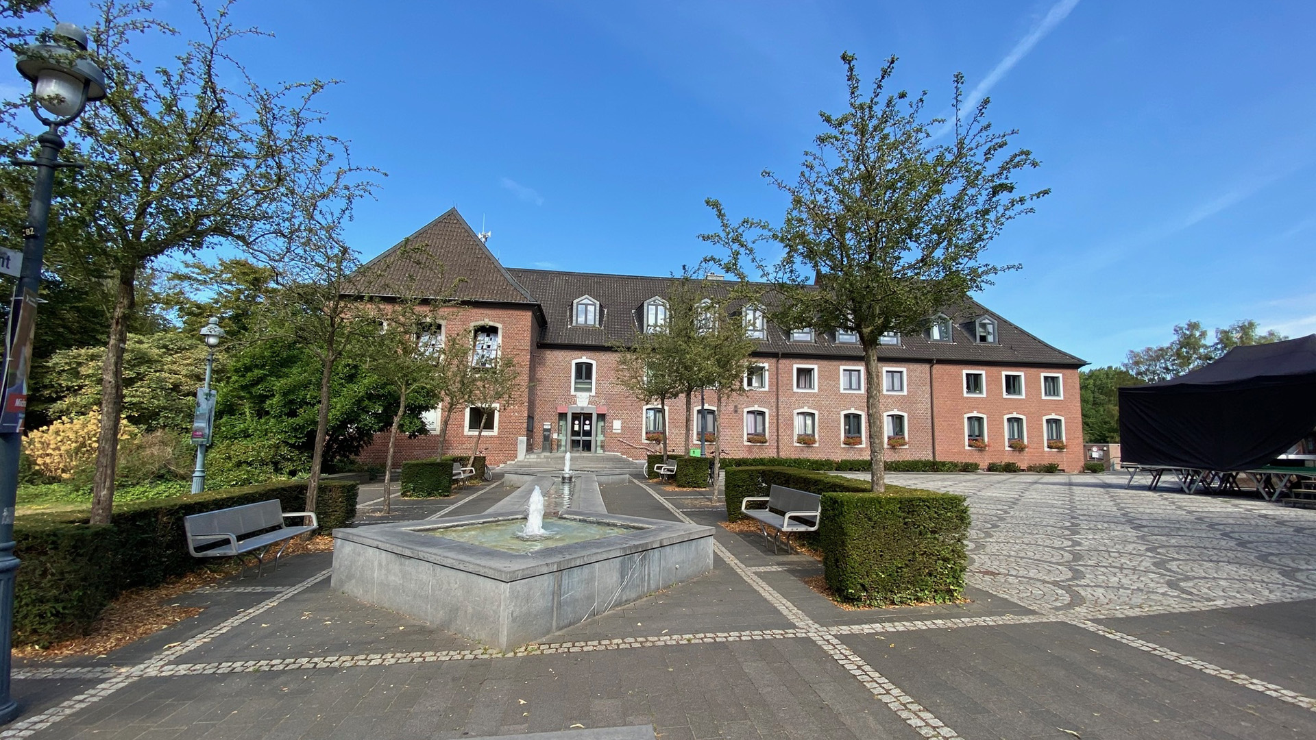 Politik & Wirtschaft Stadtverwaltung