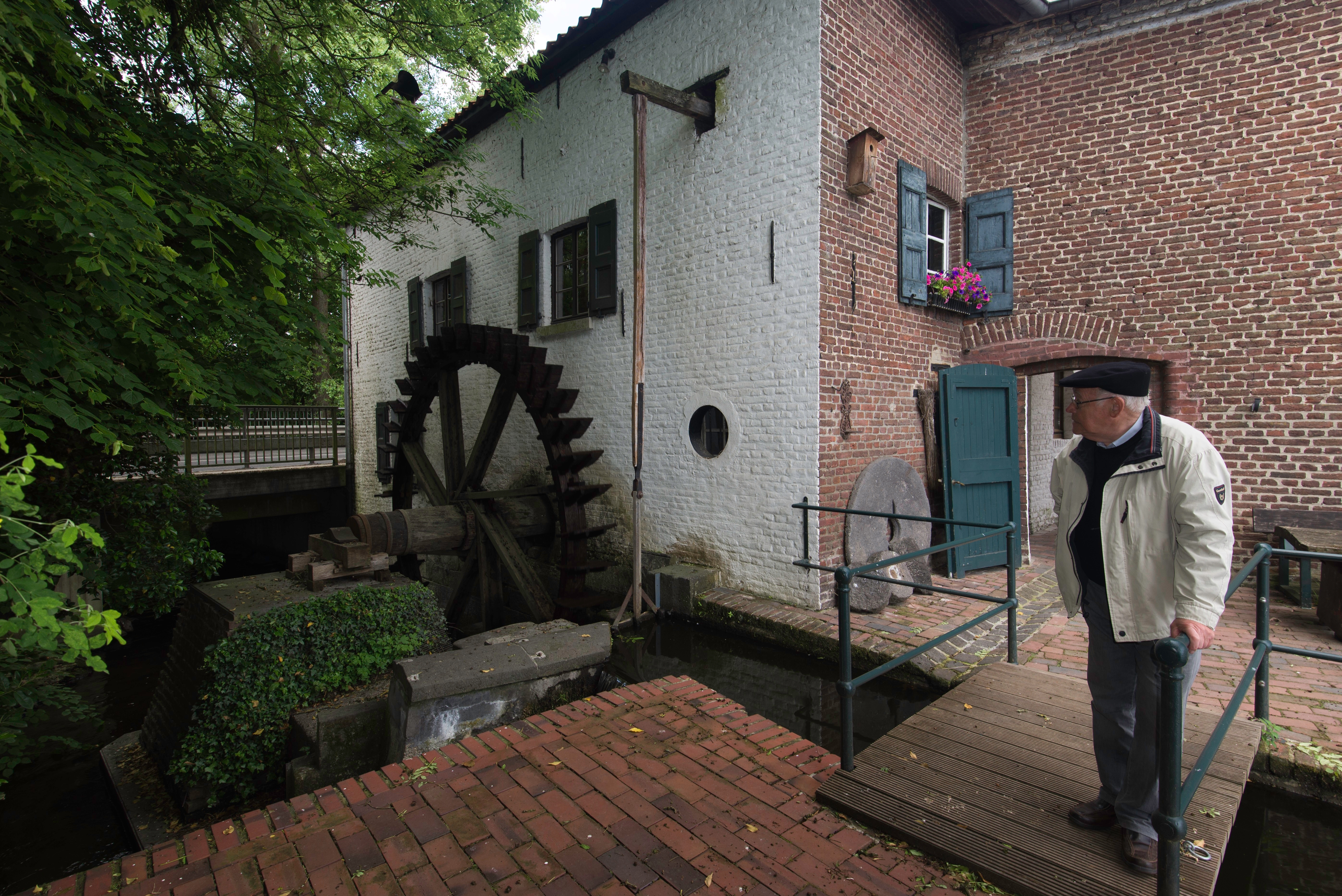 Wasserrad der Schrofmühle in Rickelrath