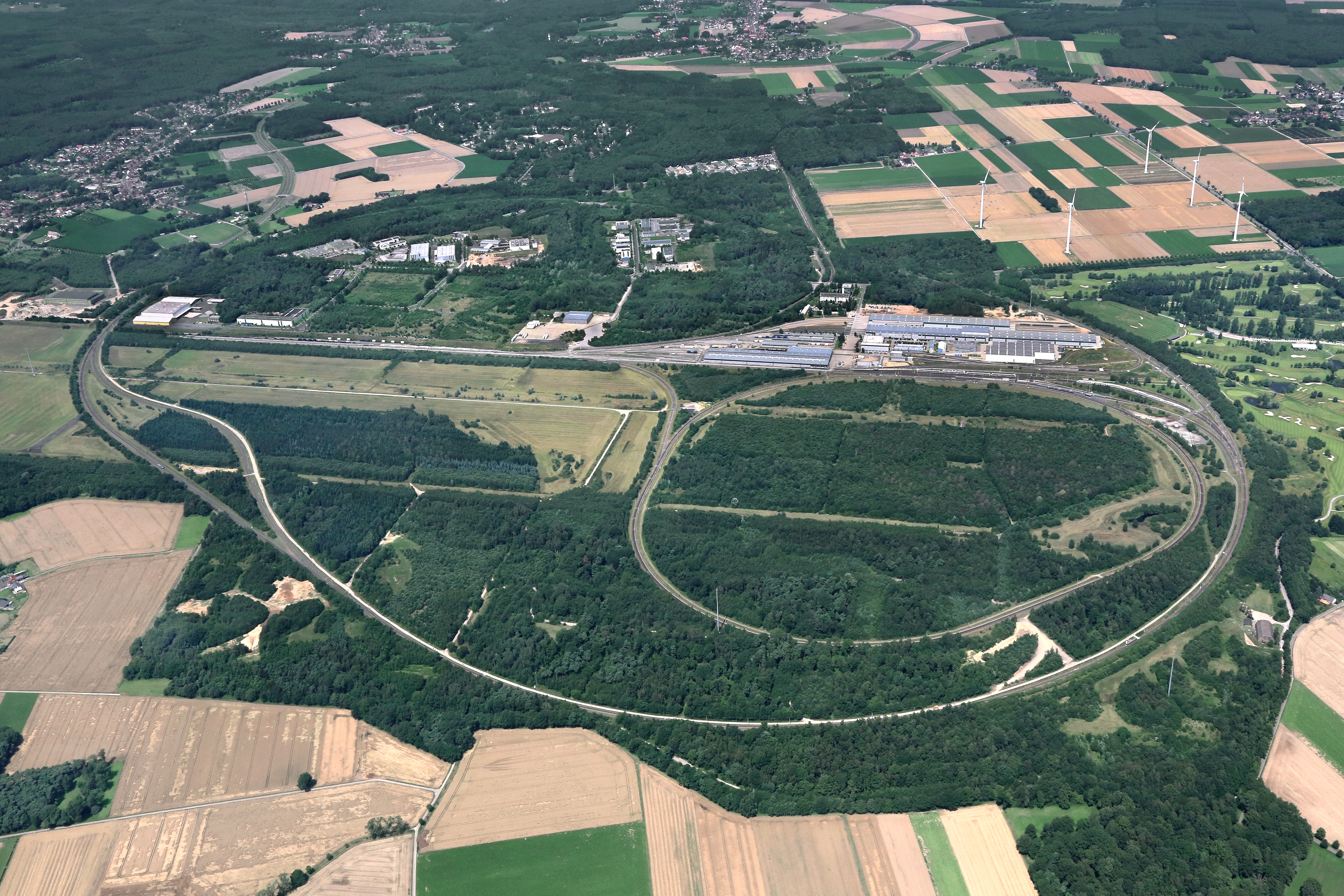 Fertigungs- und Entwicklungsstandort Wegberg Wildenrath Region W Fertigungs- und Entwicklungsstandort Wegberg Wildenrath Region W