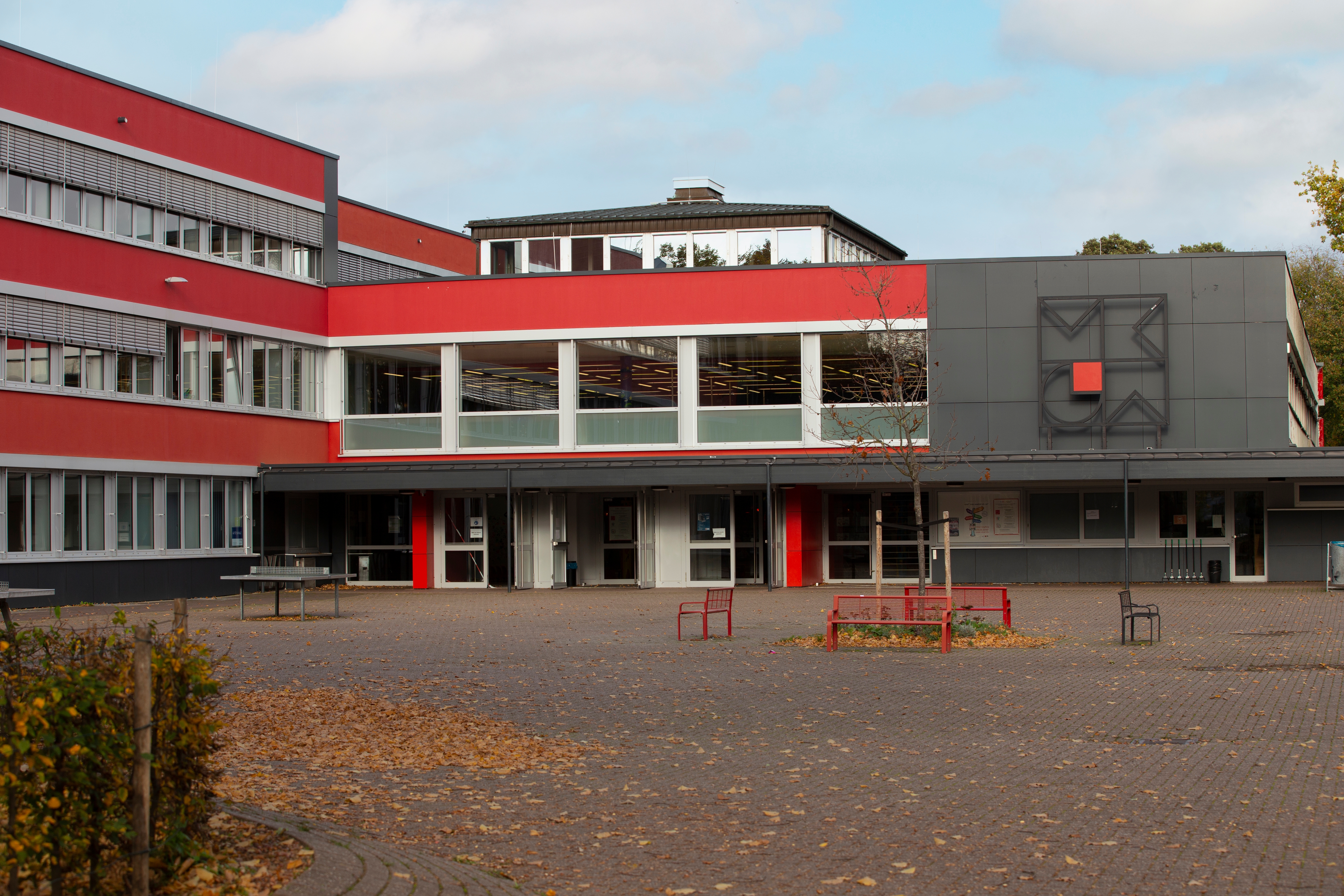 Schulgebäude Gymnasium